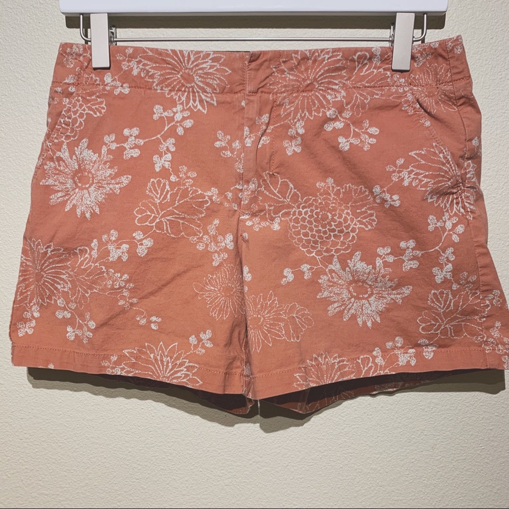 J. Crew Floral Print Shorts | Flowers | Size - 2 - Picture 2 of 5